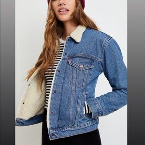 Levi’s ex-boyfriend Sherpa denim